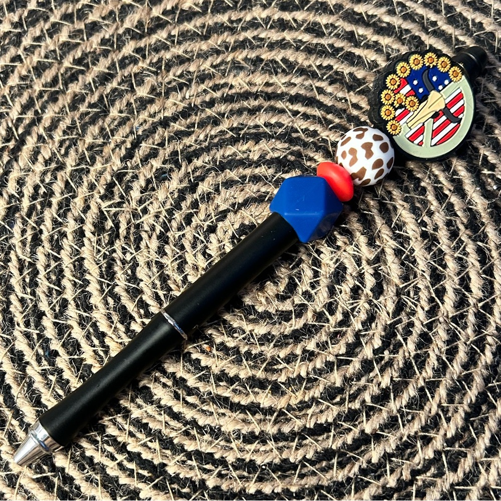 Patriotic / Country/ Western/ Beaded Pen